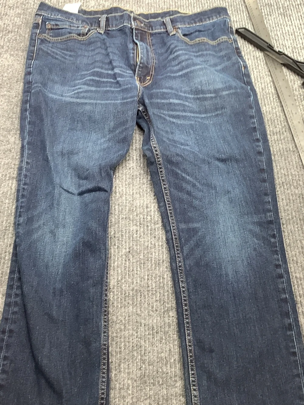 Men's Straight Fit Blue Denim Jeans - Timeless Casual Style